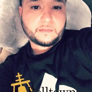 Meet your Posher, Javier